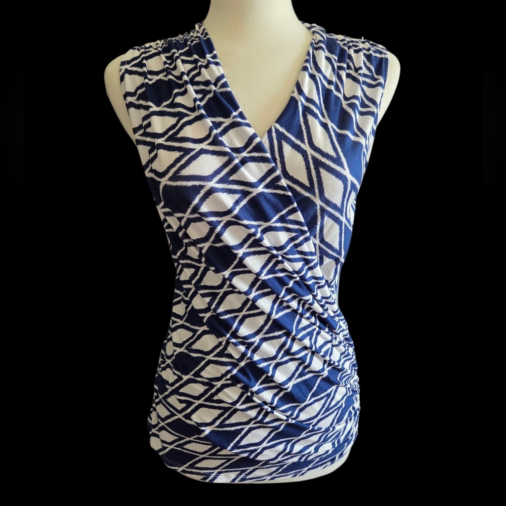 41 Hawthorn Blue and White Patterned Garment Women's Top Sleeveless Summer Sz M